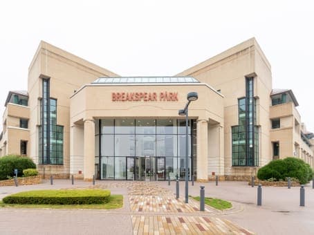 HEMEL HEMPSTEAD, Breakspear Park image 9