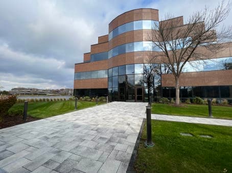 MA, Wakefield – Edgewater Place image 9