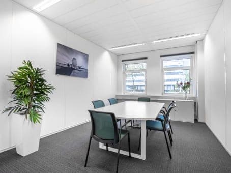 SCHIPHOL AIRPORT, Tetra image 9