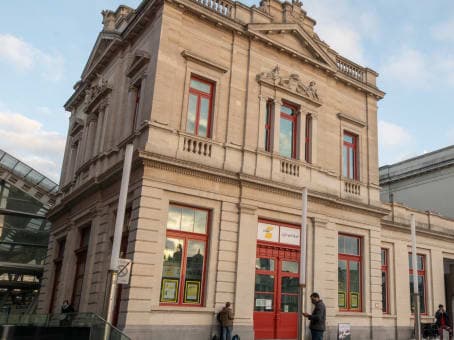 LEUVEN, Railway Station Regus Express image 9