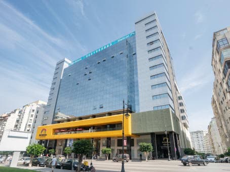 TANGIERS, Ibn Batouta Bureaux image 10