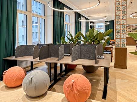 ZURICH, Signature Bahnhofplatz image 24 ZURICH, Signature Bahnhofplatz image 24