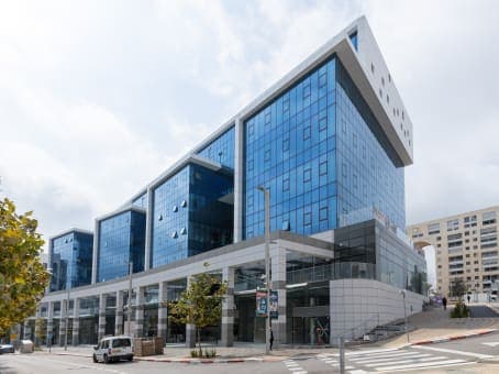 Modi'in, Dam HaMacbim Street image 12