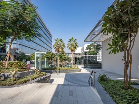 Dubai, Spaces CommerCity image 3