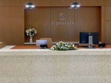 Signature Al Maqam Tower ADGM image 12