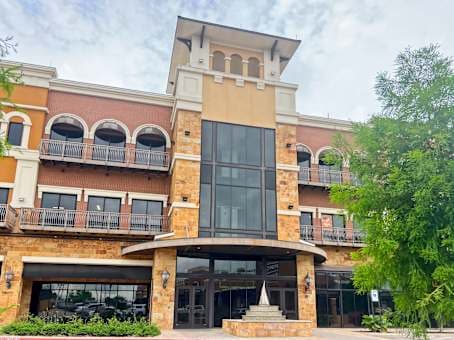 TX, Burleson - E Renfro St image 15