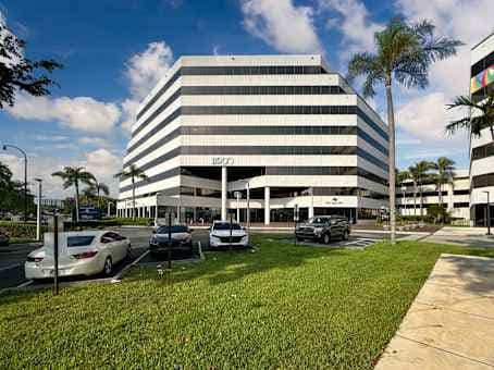 FL, North Miami- Biscayne Blvd image 12