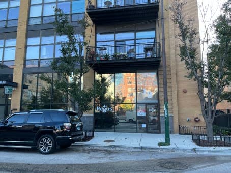 IL, Chicago - N Green St image 12