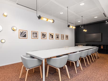 Tokyo, Signature Nippon Life Marunouchi image 1