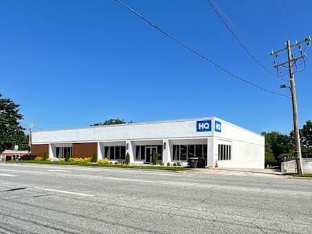 NC, Greensboro - W Friendly Ave image 12