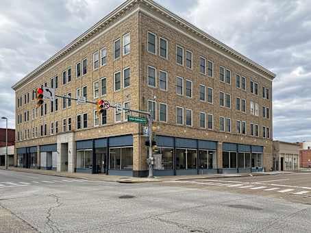 WV, Charleston - Quarrier St image 13