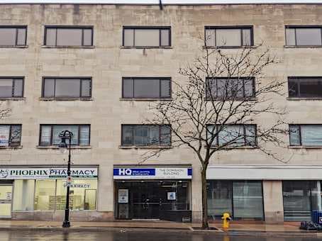 ON, St Catharines - Queen St image 13