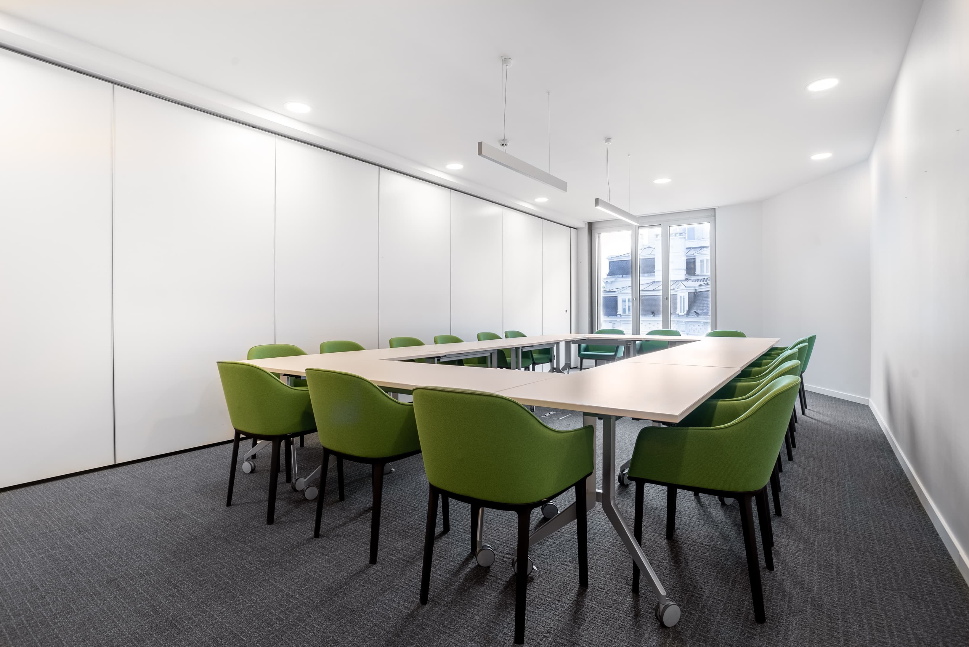 BRUSSELS, Louise Centre image 4