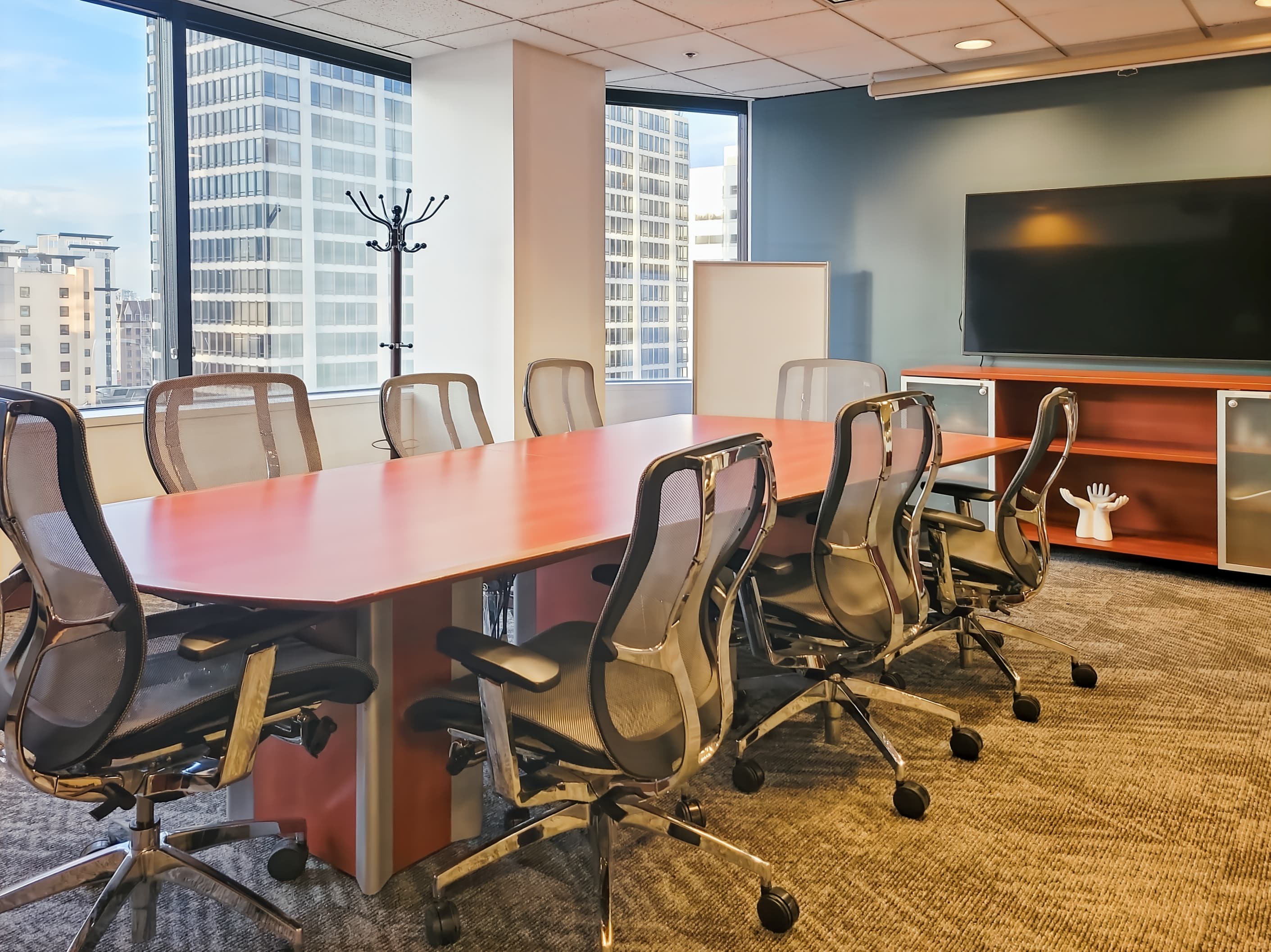 OR, Portland - Sixth & Main image 8