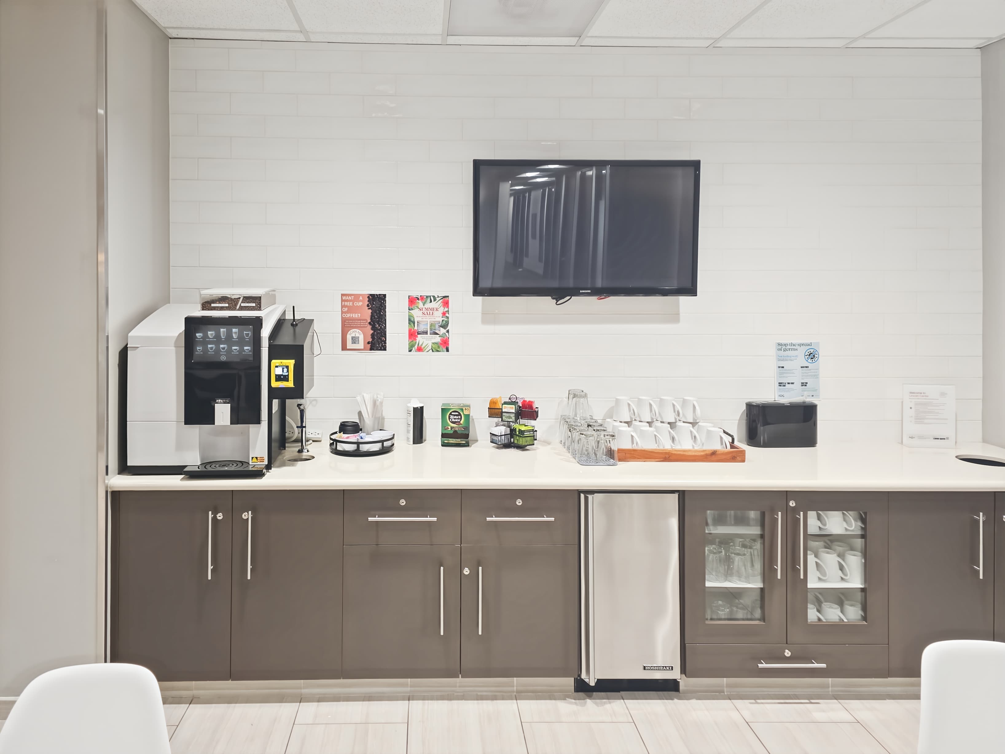 OR, Portland - Lincoln Center (HQ) image 7