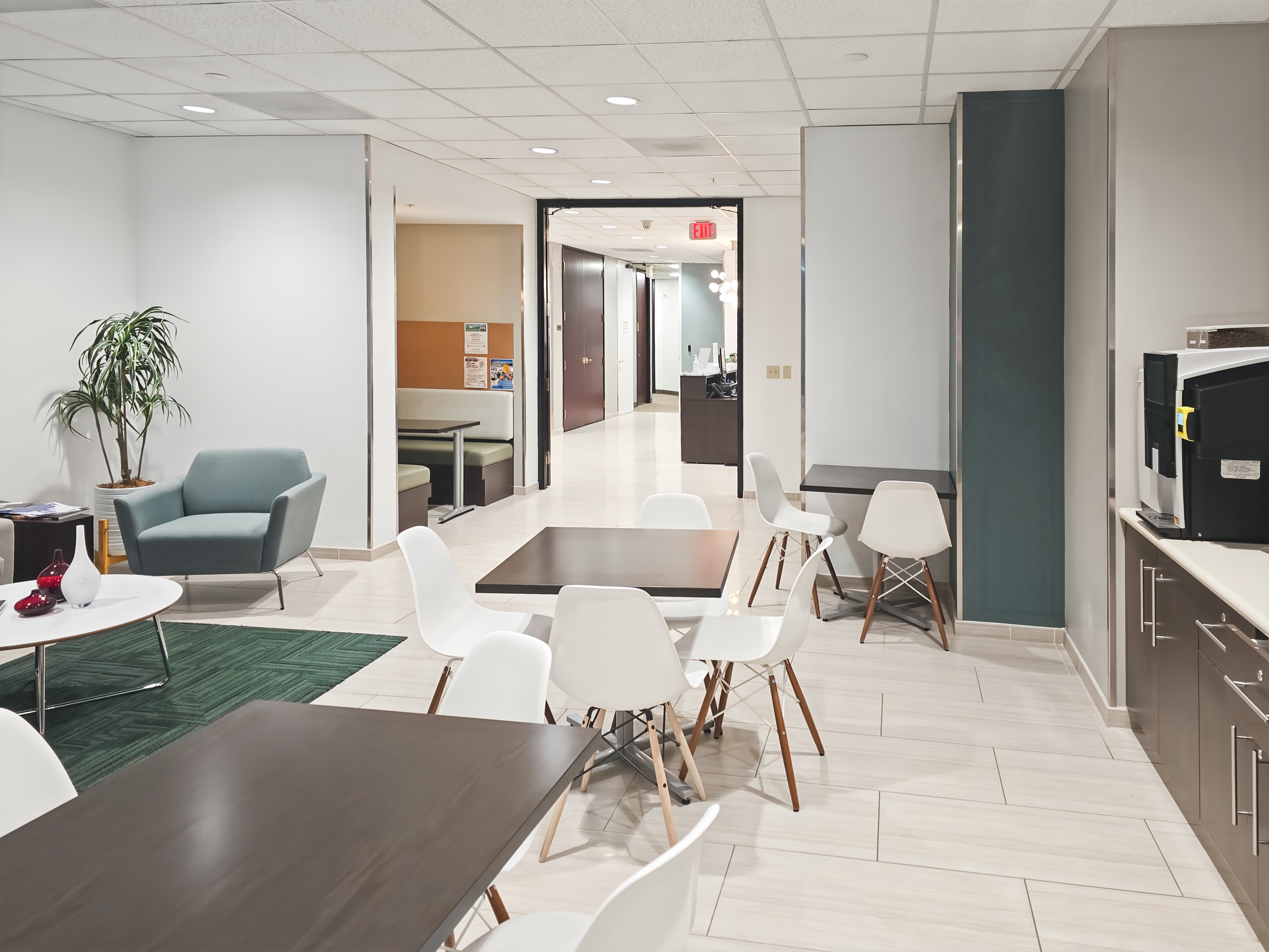 OR, Portland - Lincoln Center (HQ) image 2