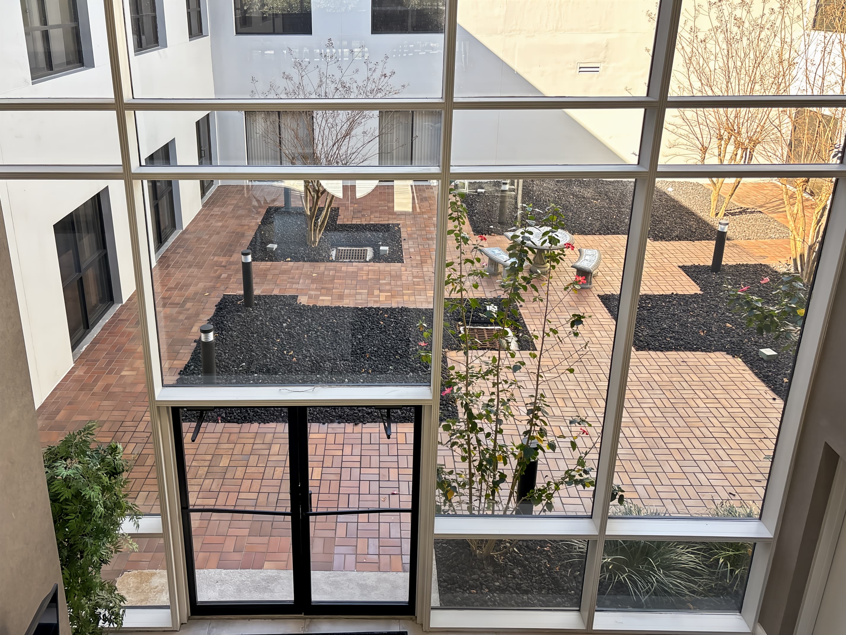 FL, Jacksonville - Southpoint Dr N image 1