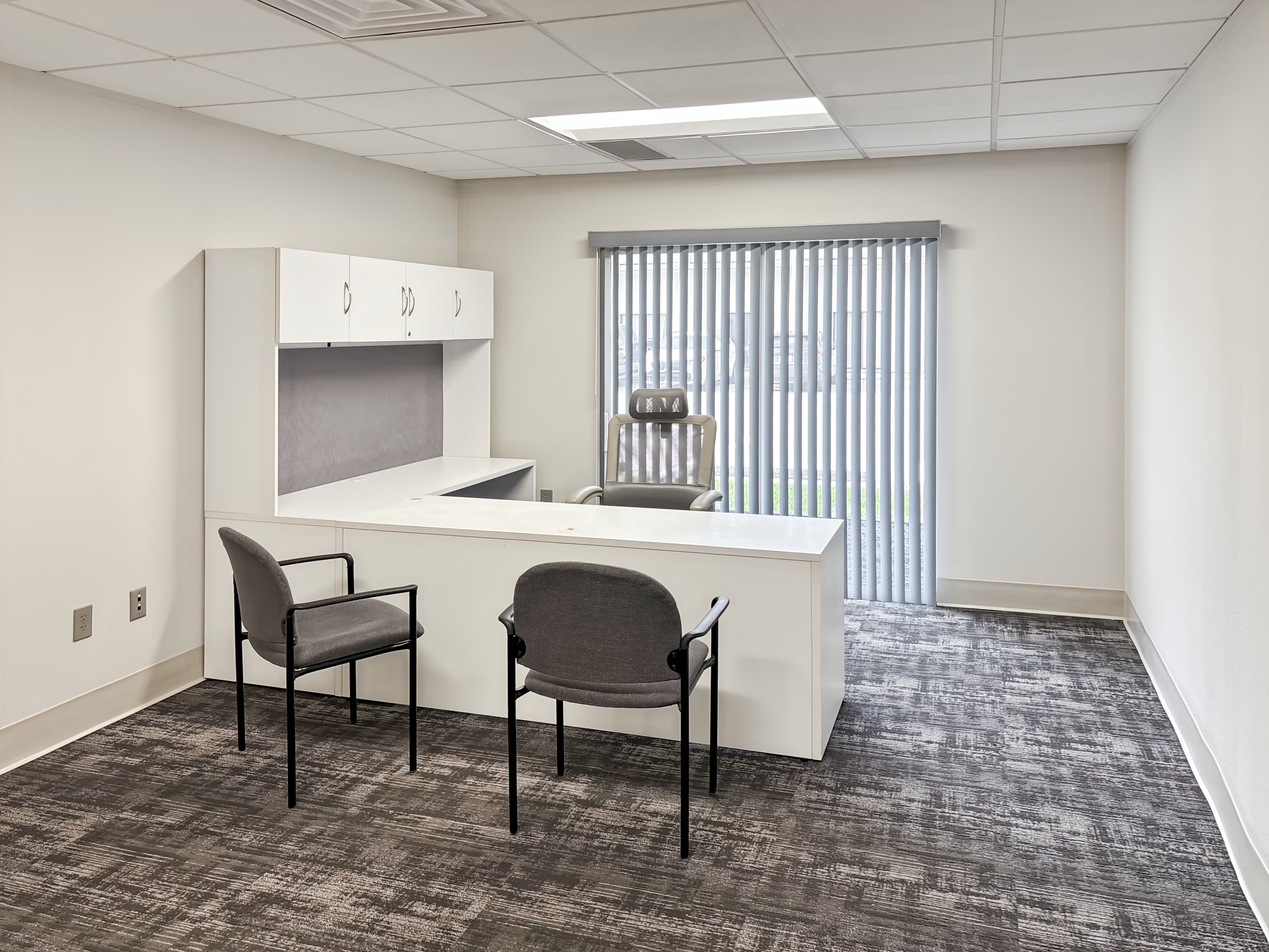 FL, Jacksonville - Southpoint Dr N image 9