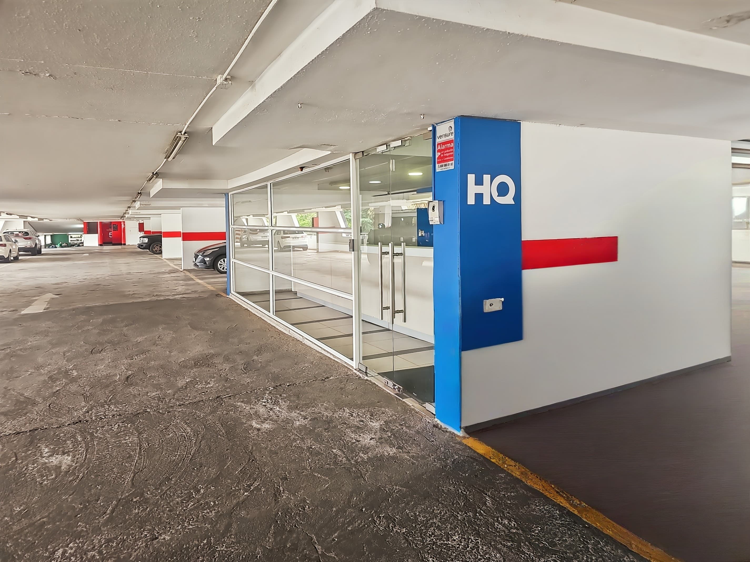 Santiago, Barcelona image 13