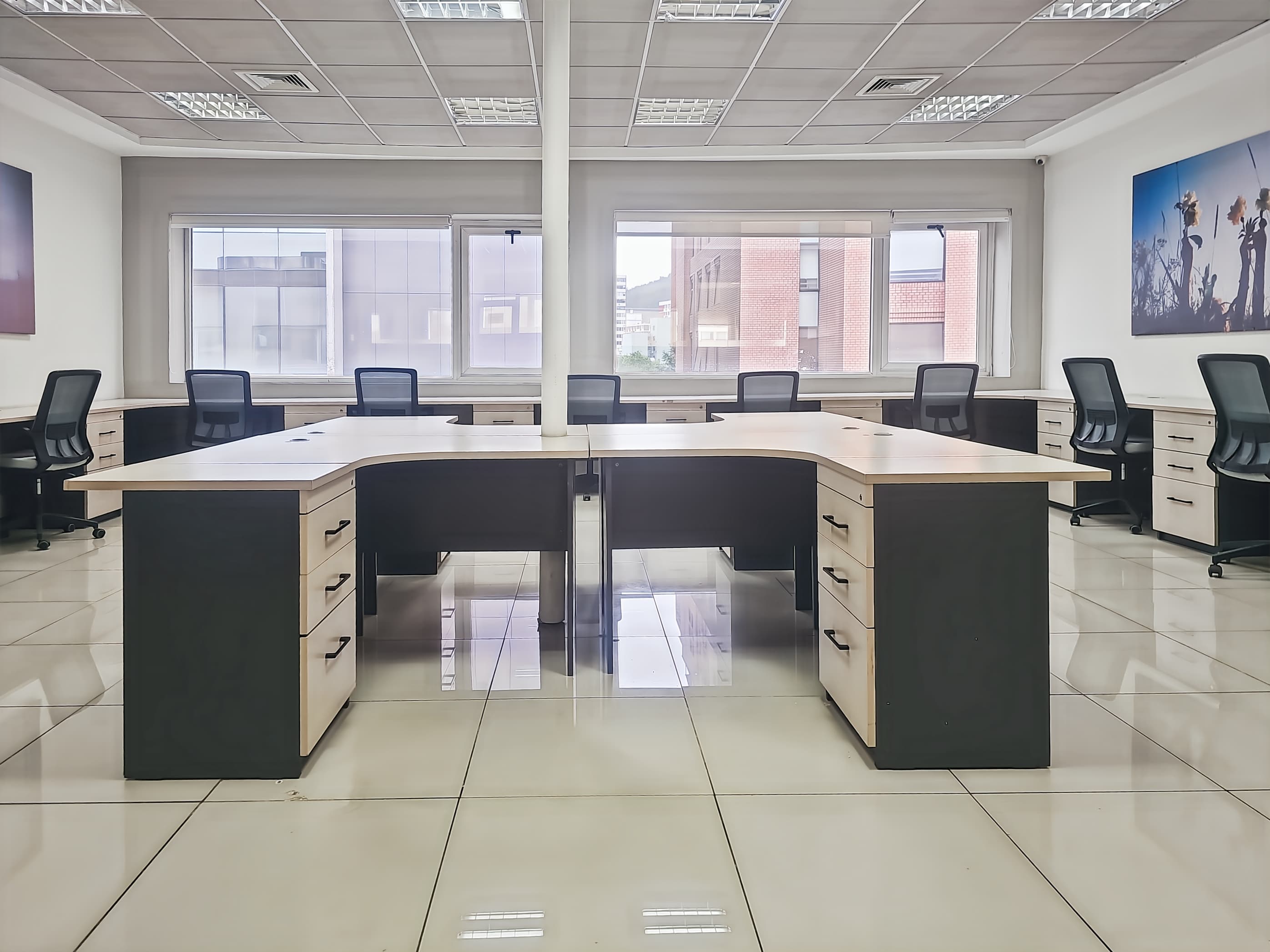 Santiago, Barcelona image 9