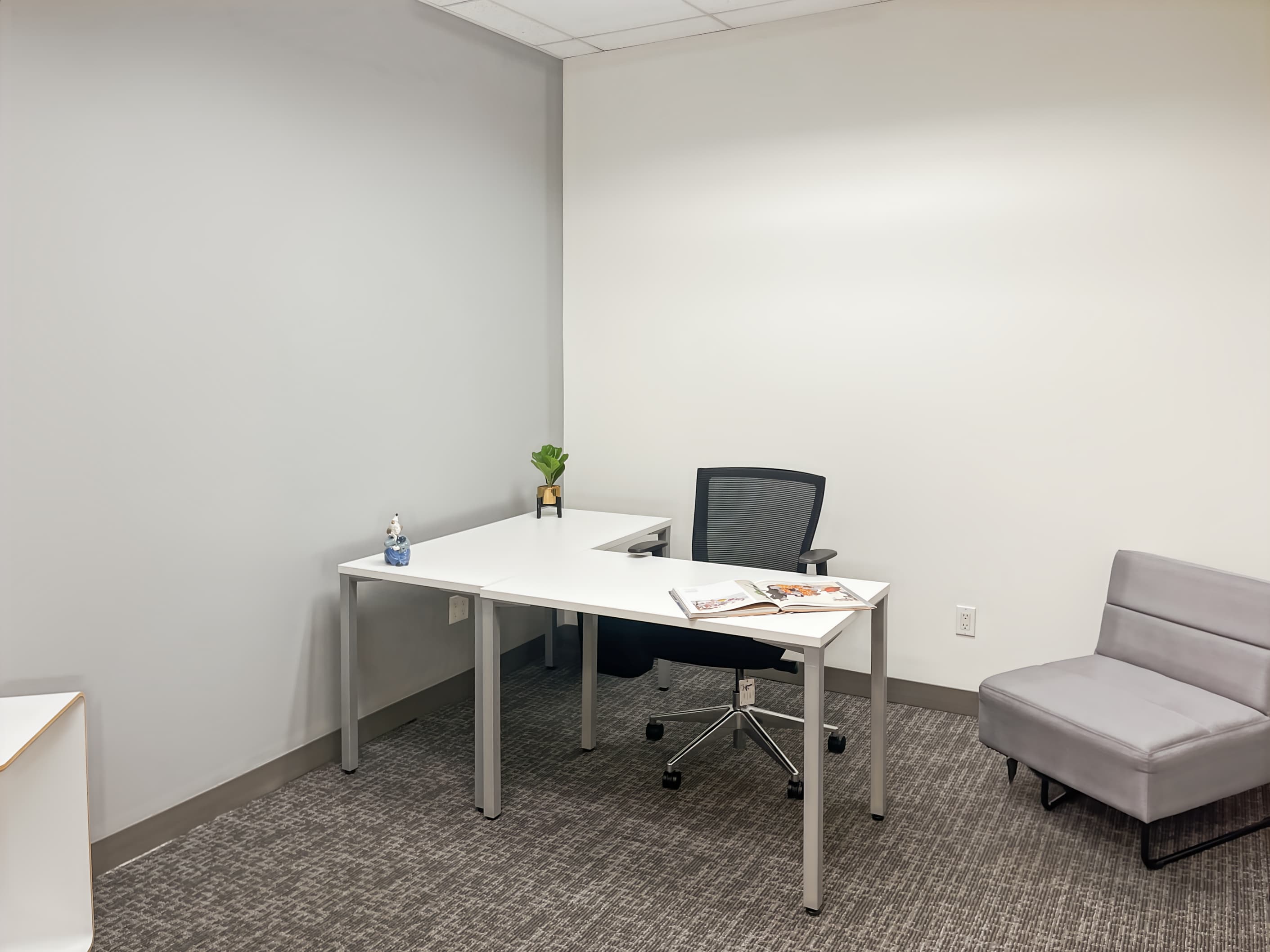 CA, Glendale - Brand Blvd image 9 CA, Glendale - Brand Blvd image 9