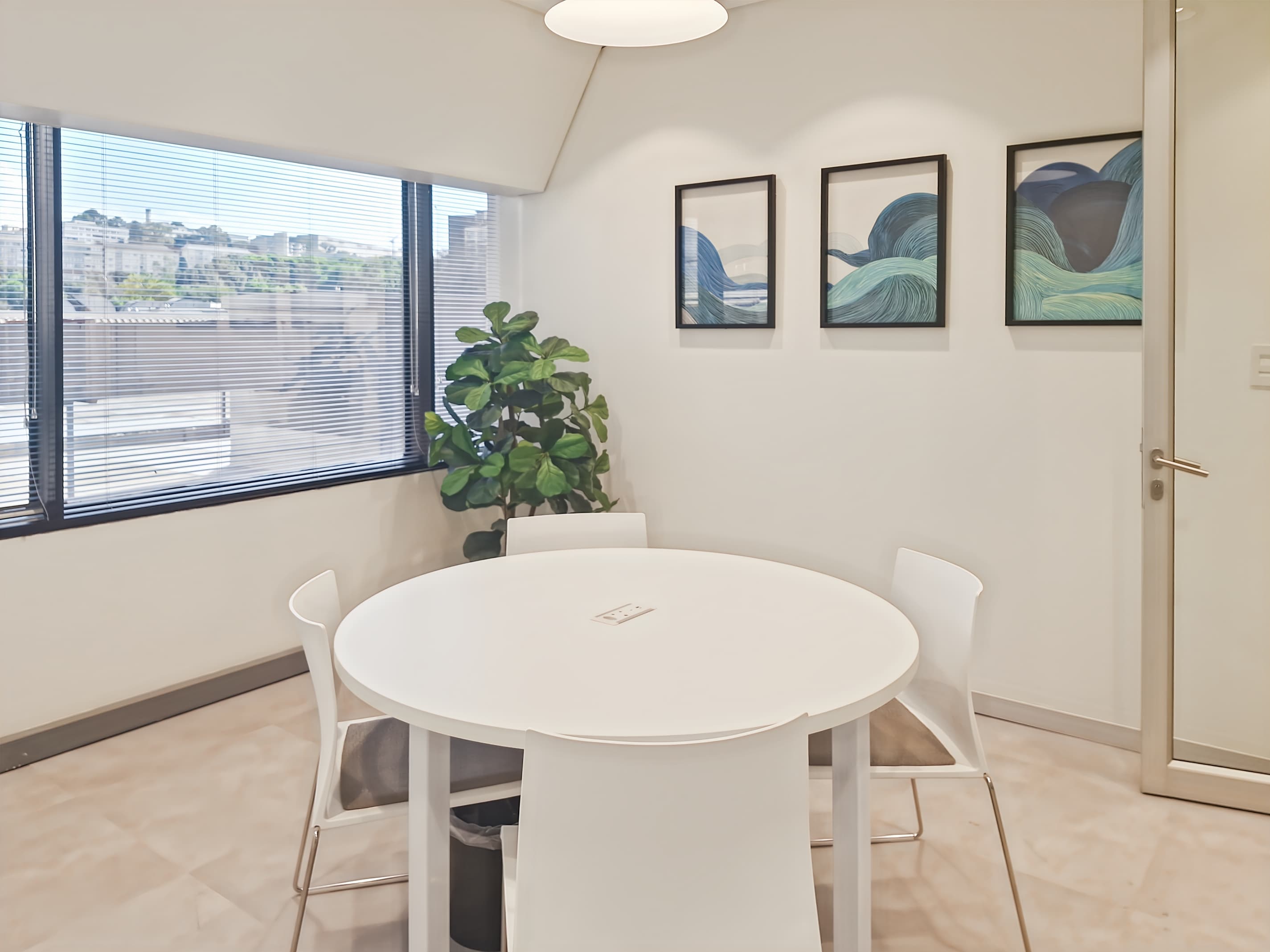 Johannesburg, Killarney Mall image 8