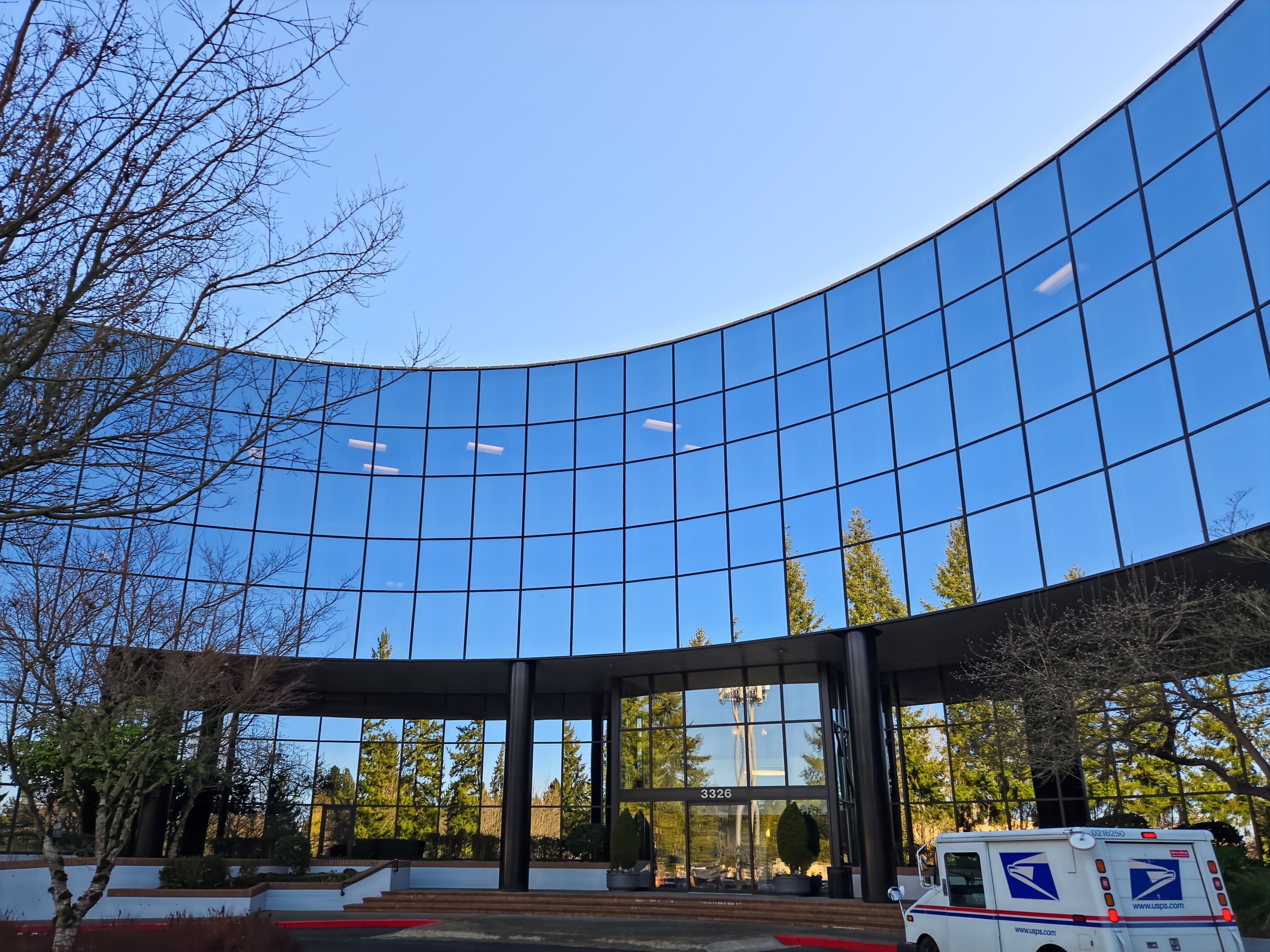 WA, Bellevue - 160th Ave SE image 7