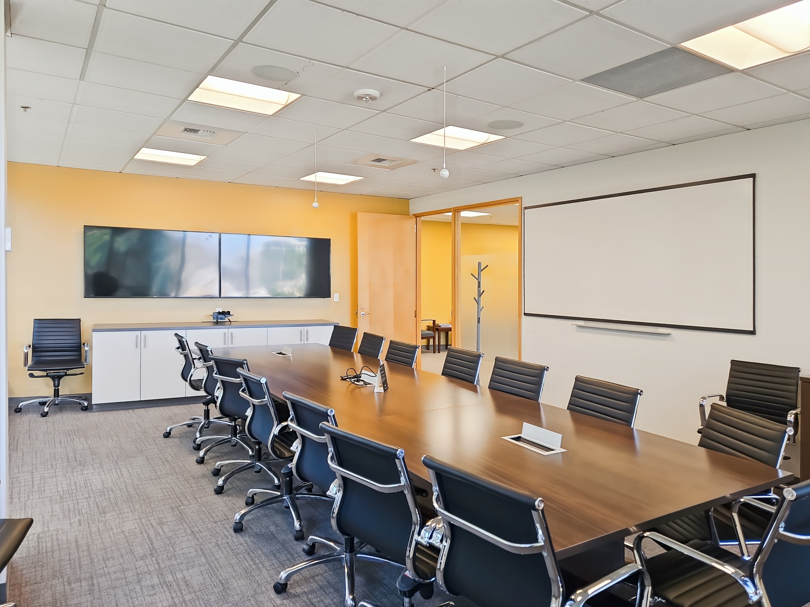 WA, Bellevue - 160th Ave SE image 8