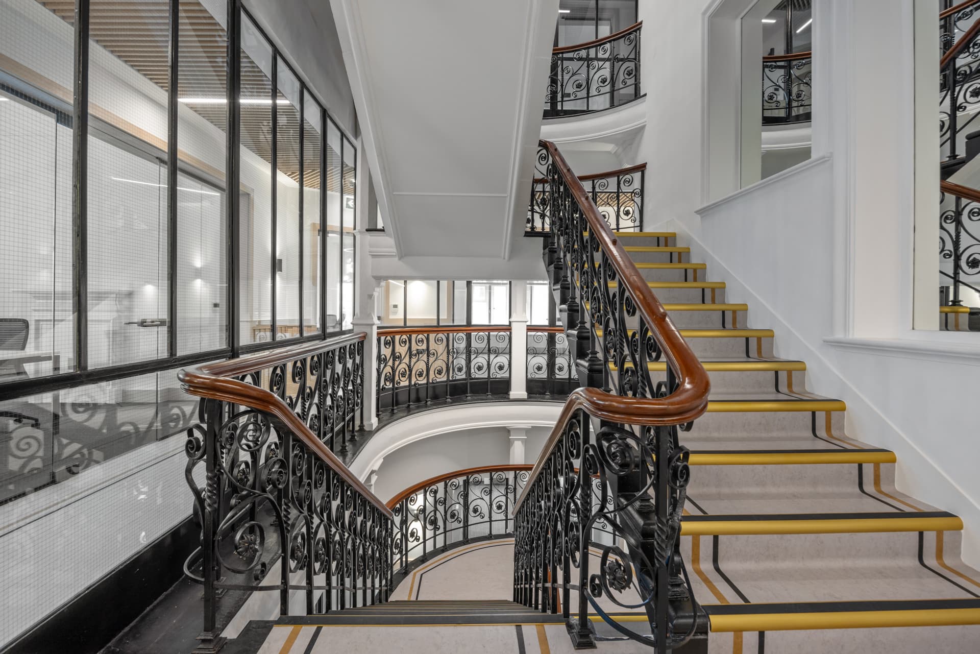 Belfast, Pearl Assurance House image 8