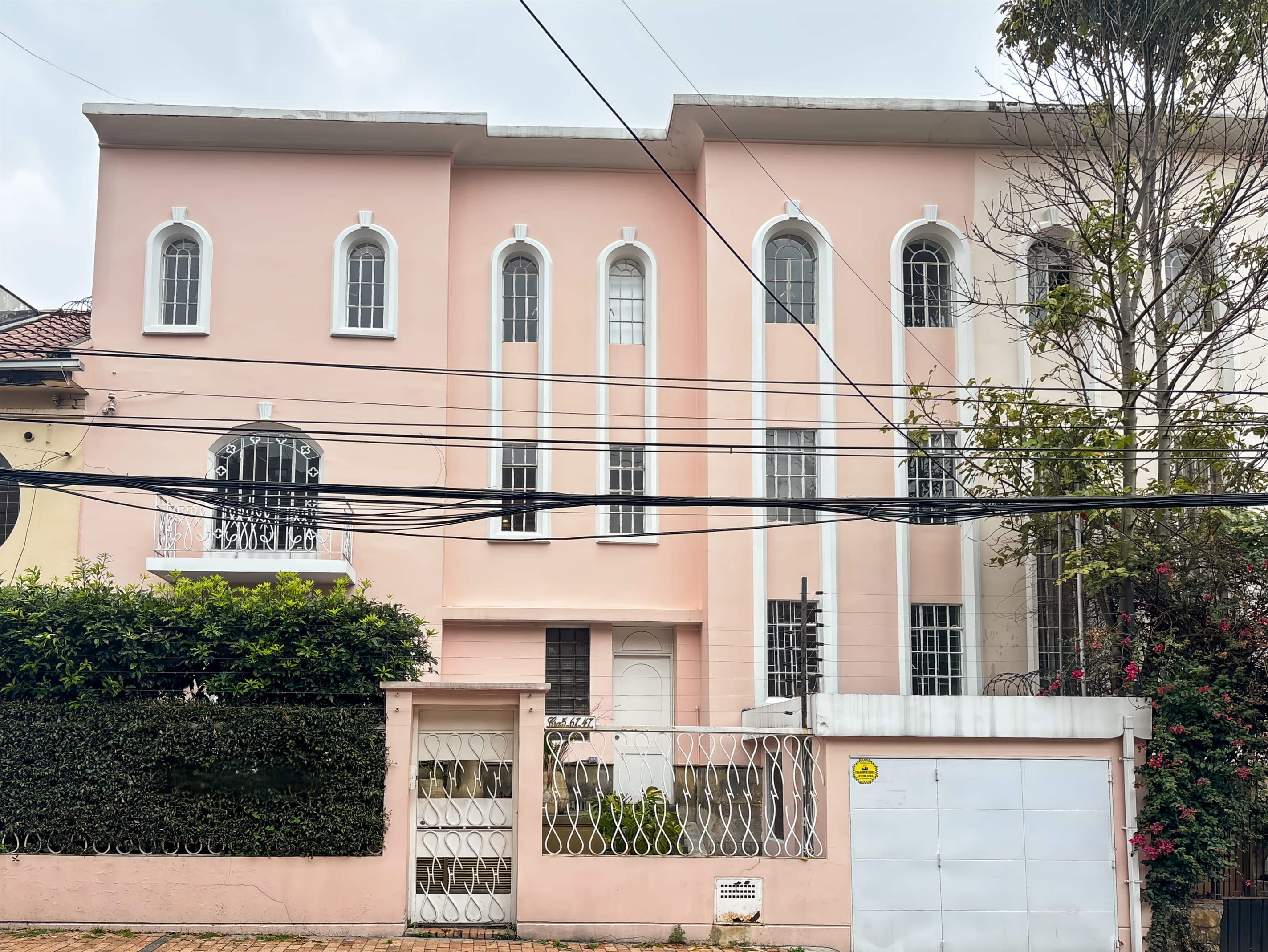Bogota, Casa Rosada image 9