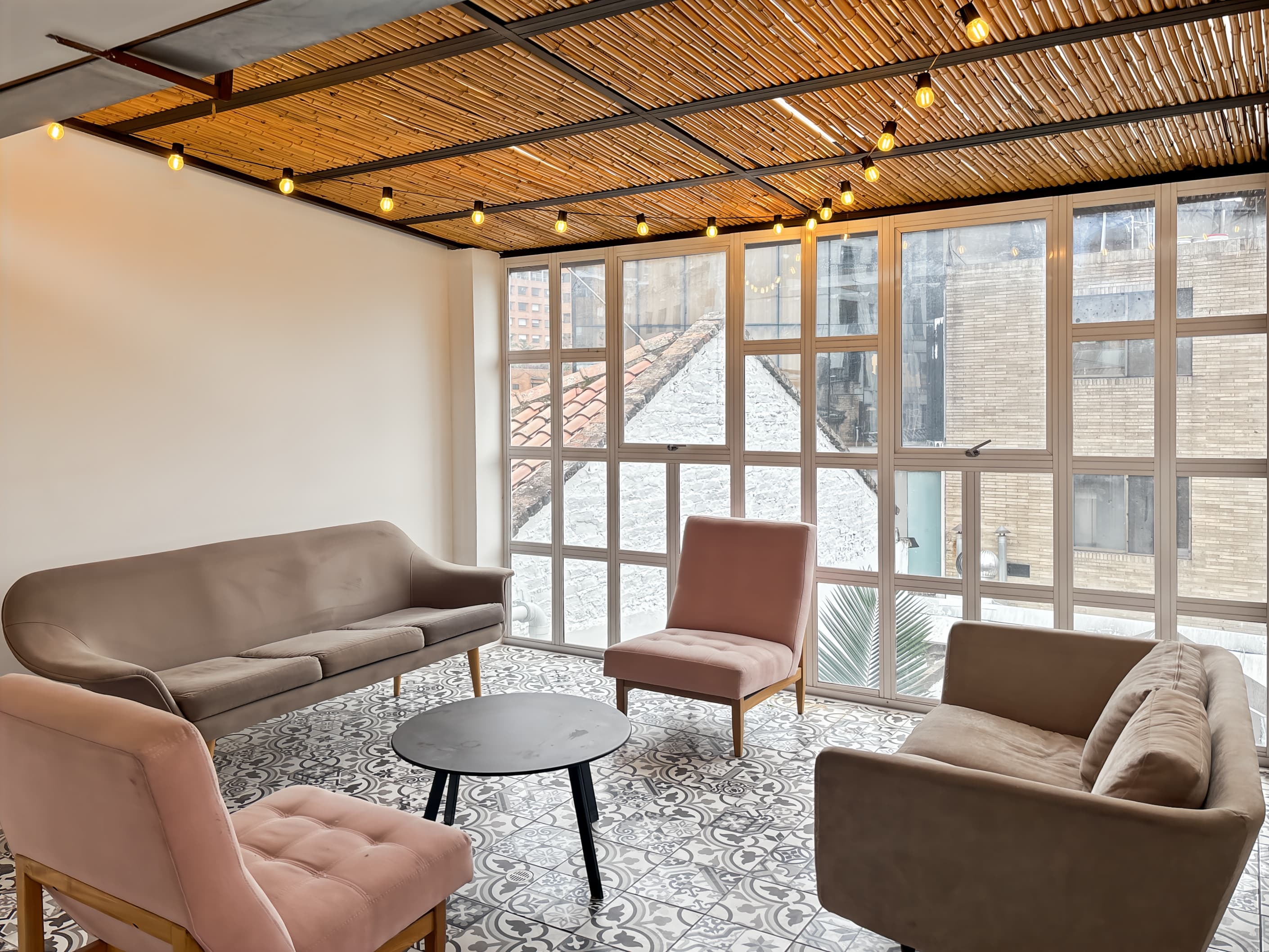 Bogota, Casa Rosada image 2