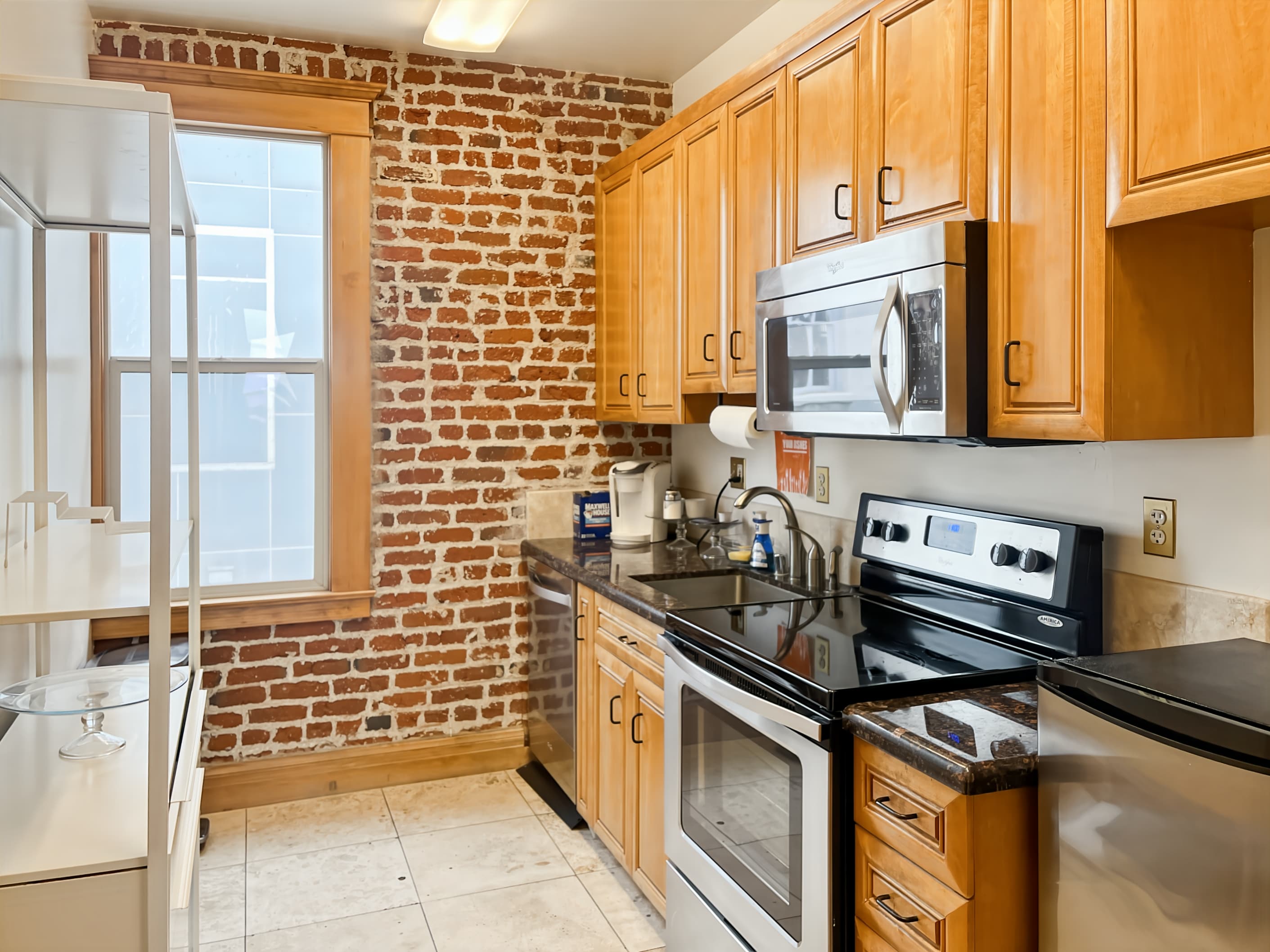 CA, Bakersfield - Eye St. image 3 CA, Bakersfield - Eye St. image 3