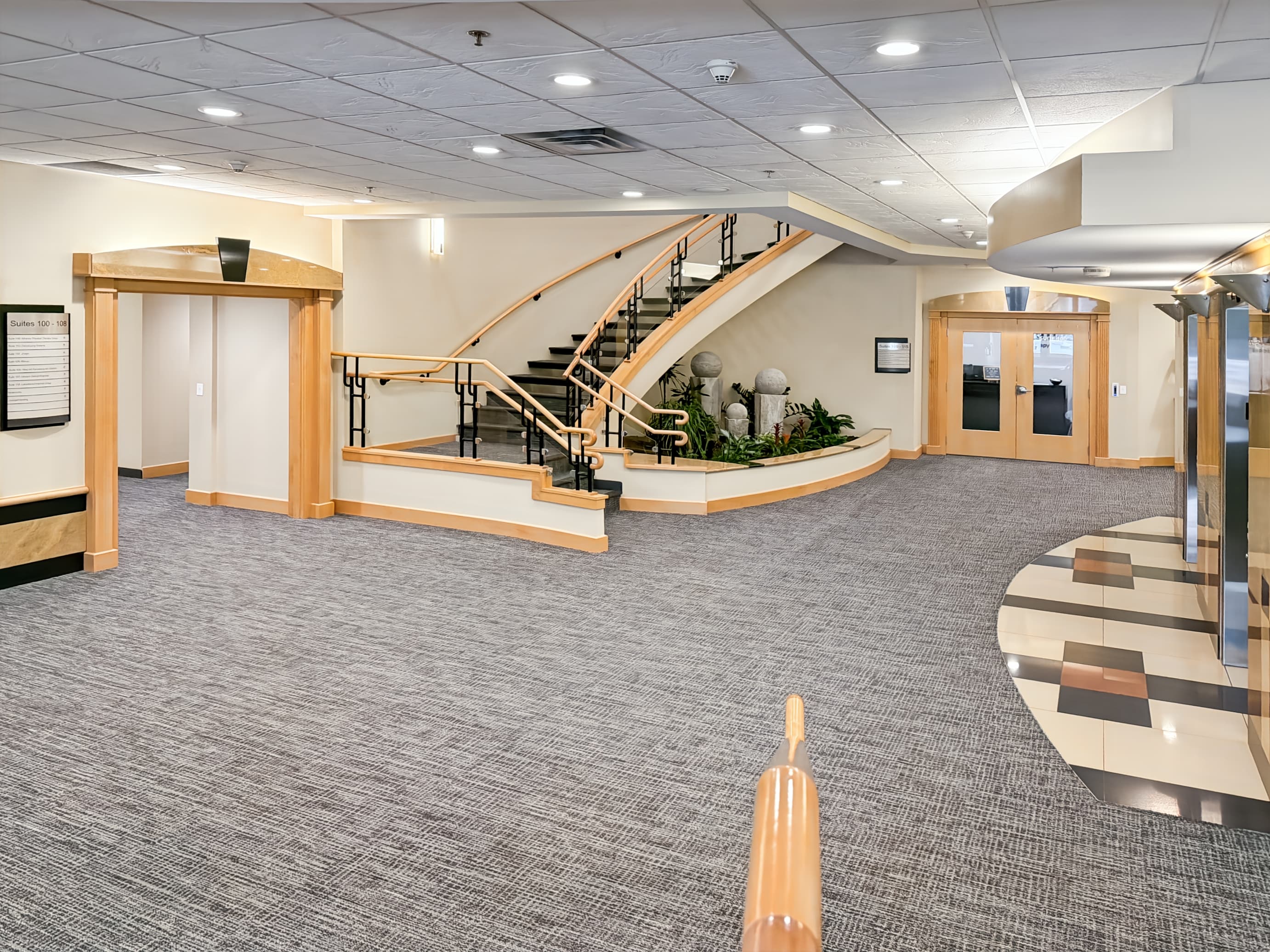 MI, Grand Rapids - Kenmoor Ave image 2