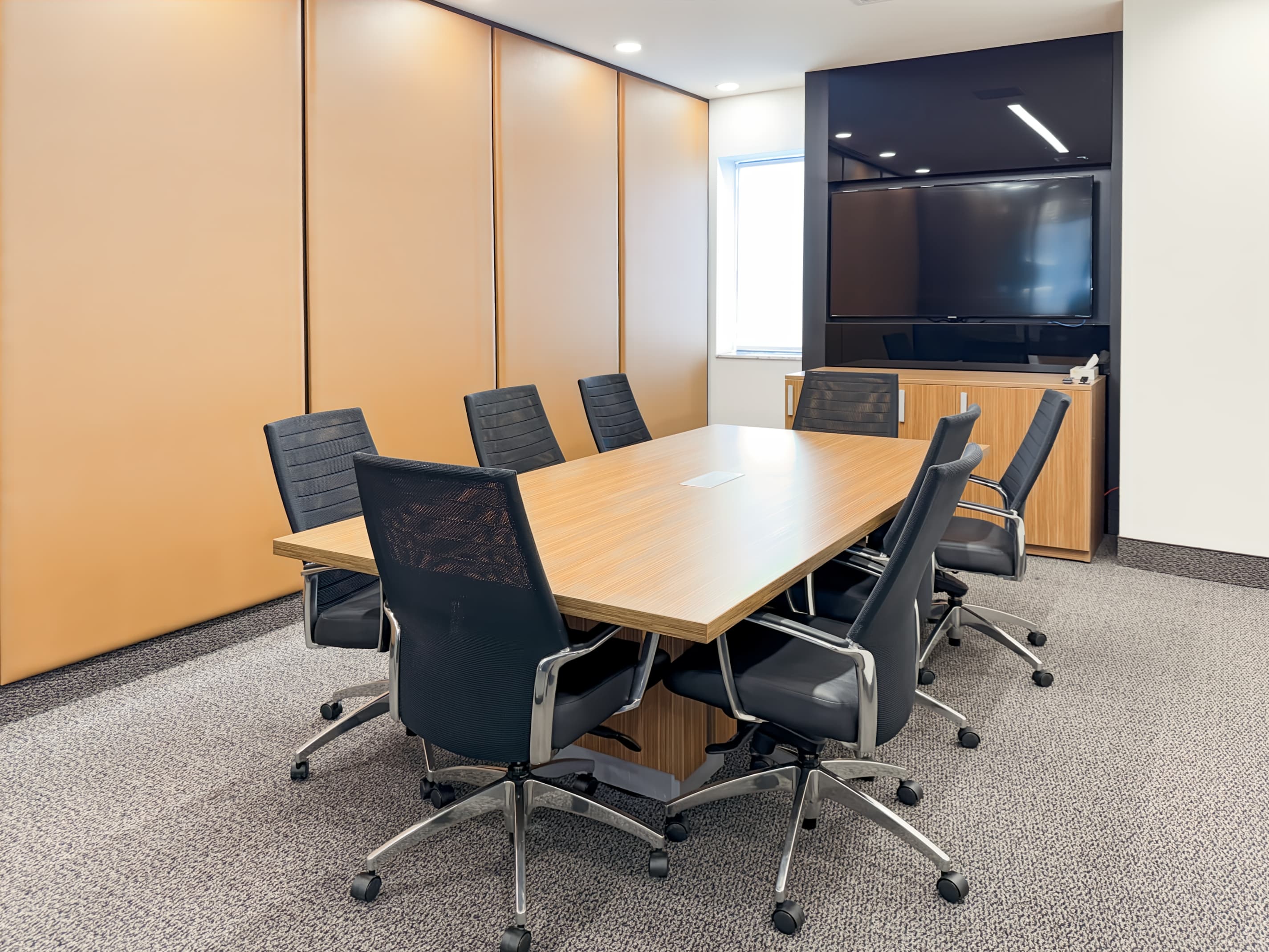 QC, Montreal - Rue Saint-Jacques image 6