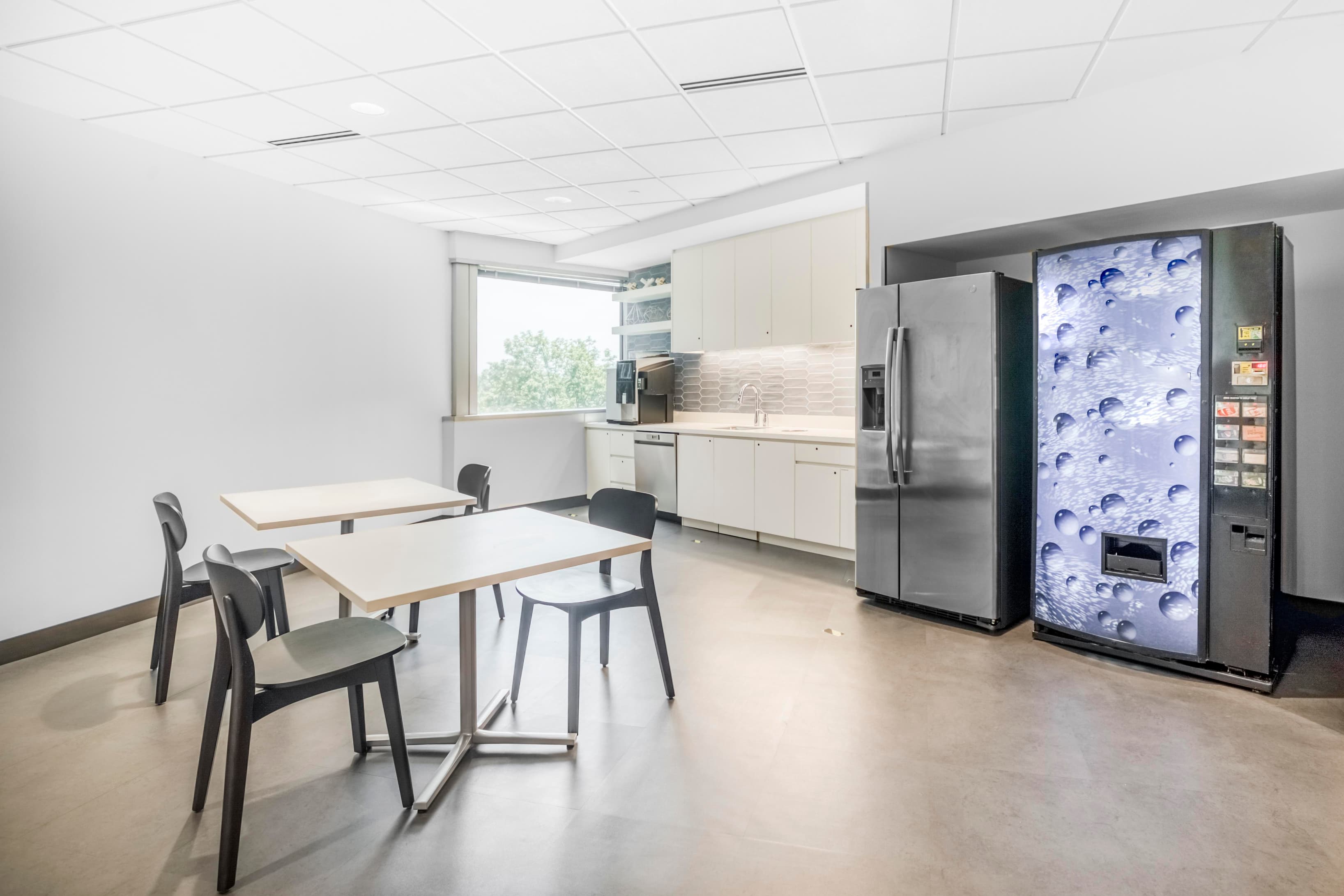 IL, Oak Brook/West - Westbrook Corporate Center (HQ) image 6