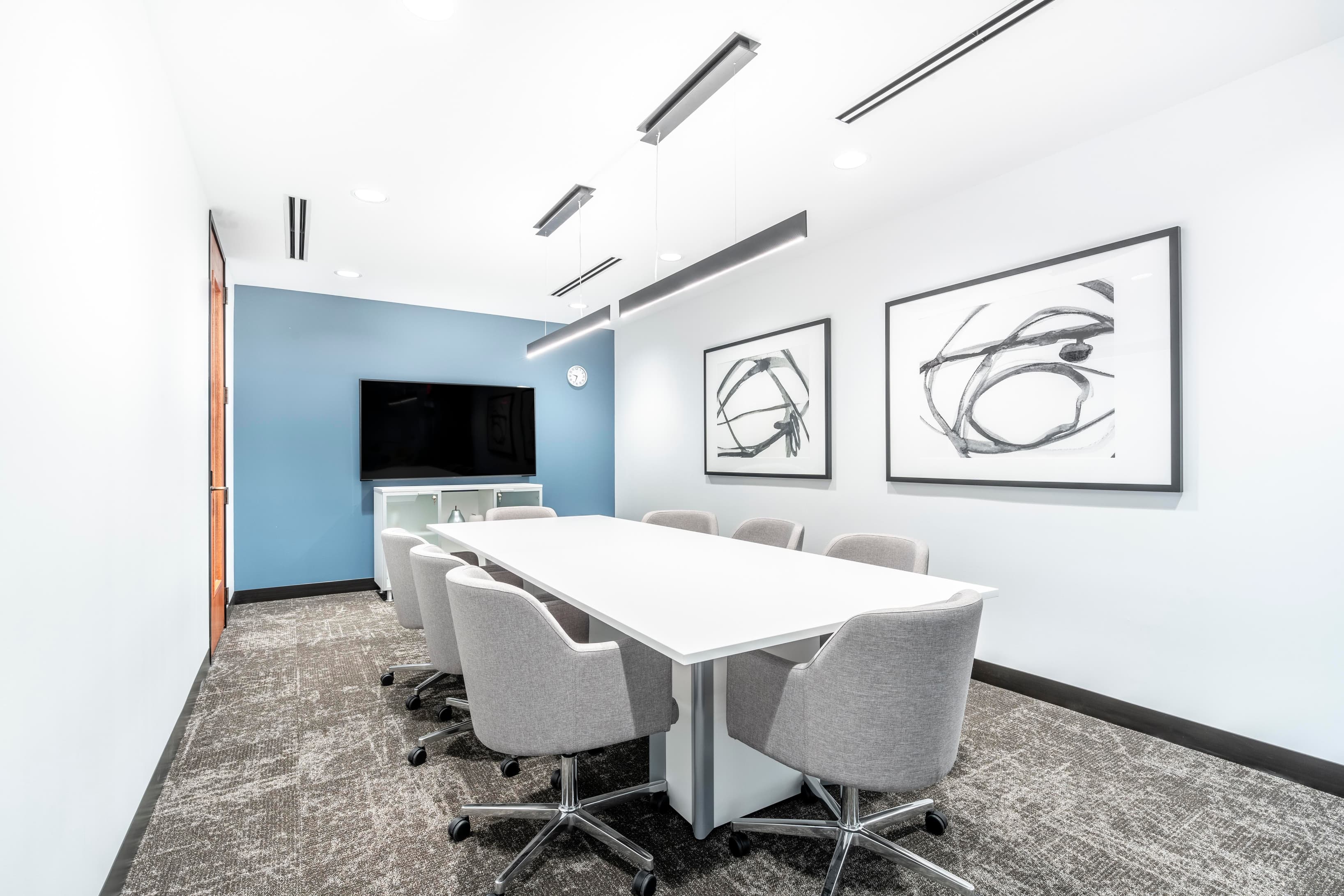 IL, Chicago - O'Hare Rosemont image 4