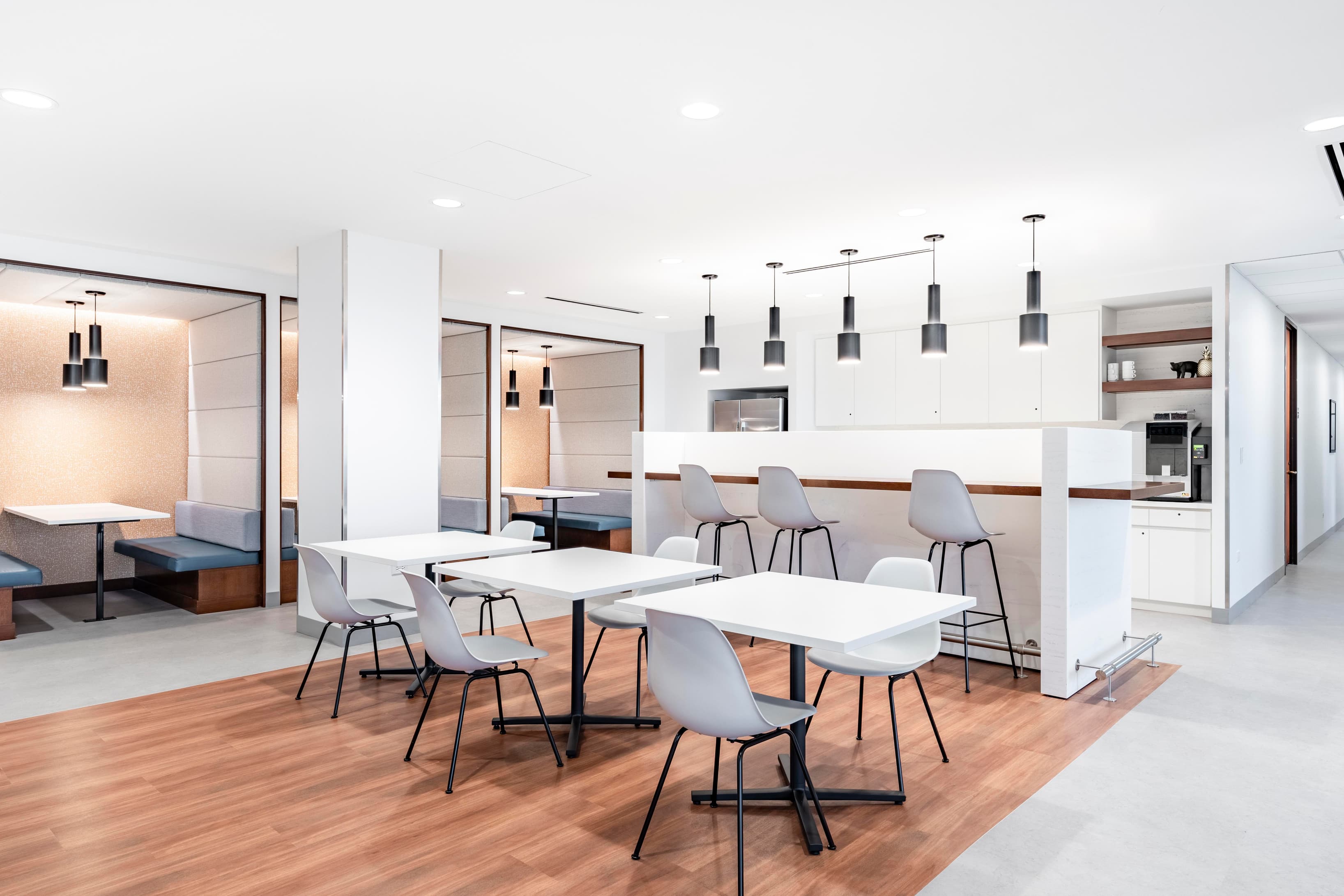 IL, Chicago - O'Hare Rosemont image 5