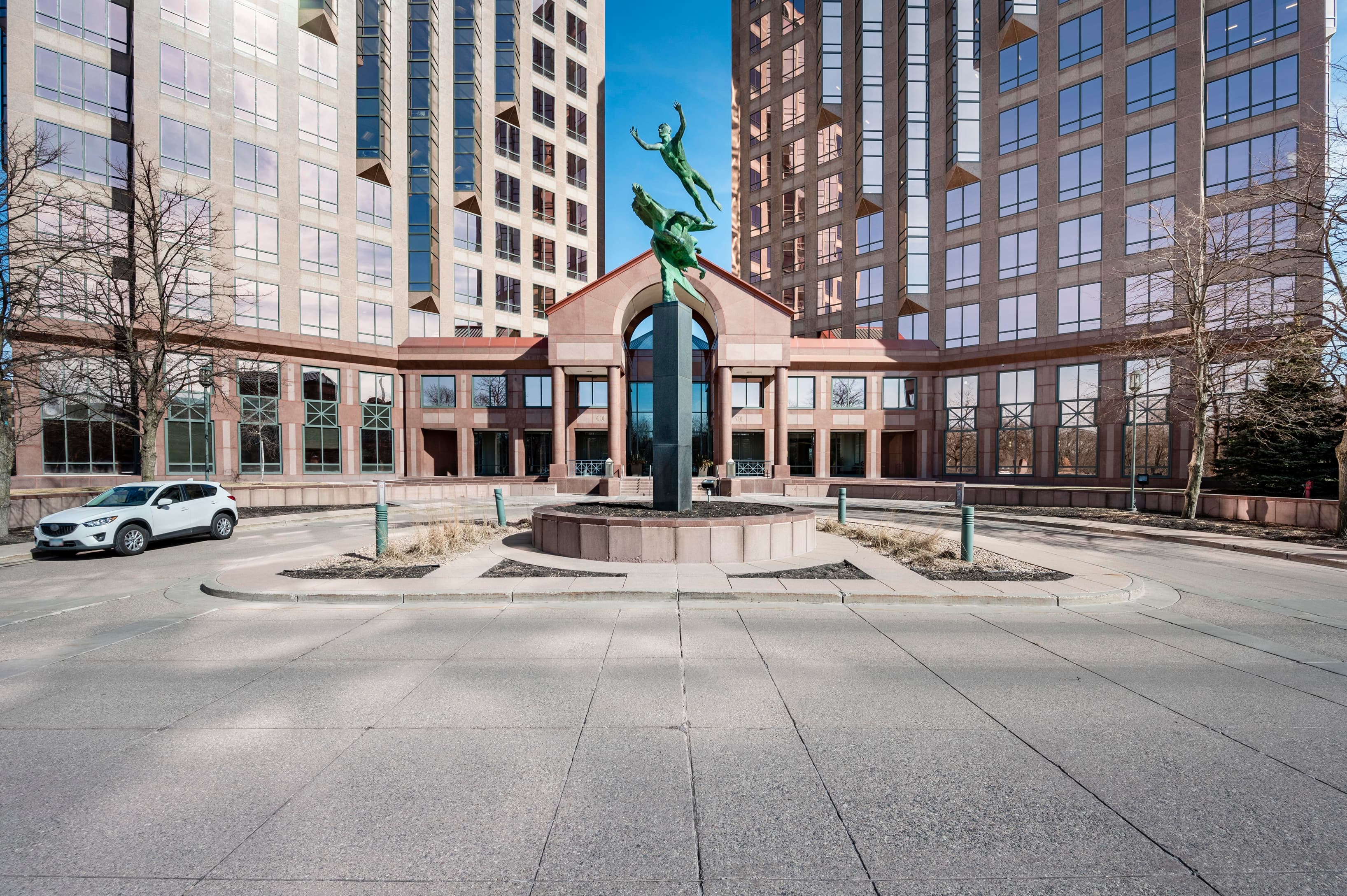 MN, Minneapolis - Carlson Center (HQ) image 7