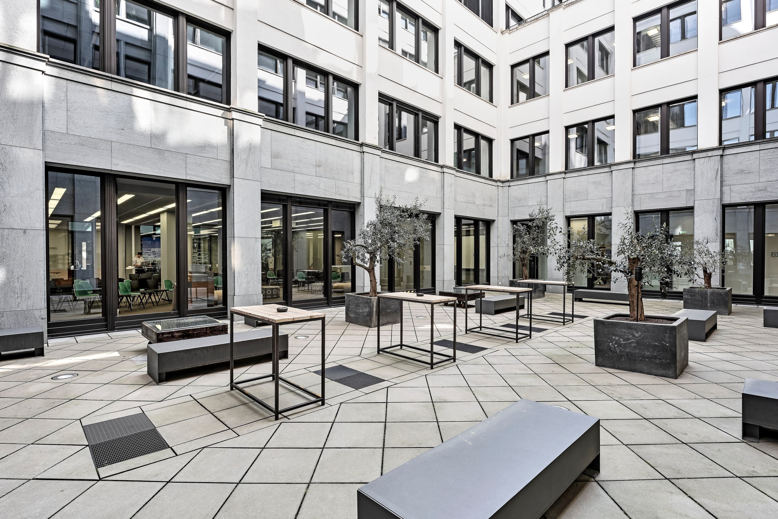 Köln, Design Offices, Dominium image 7