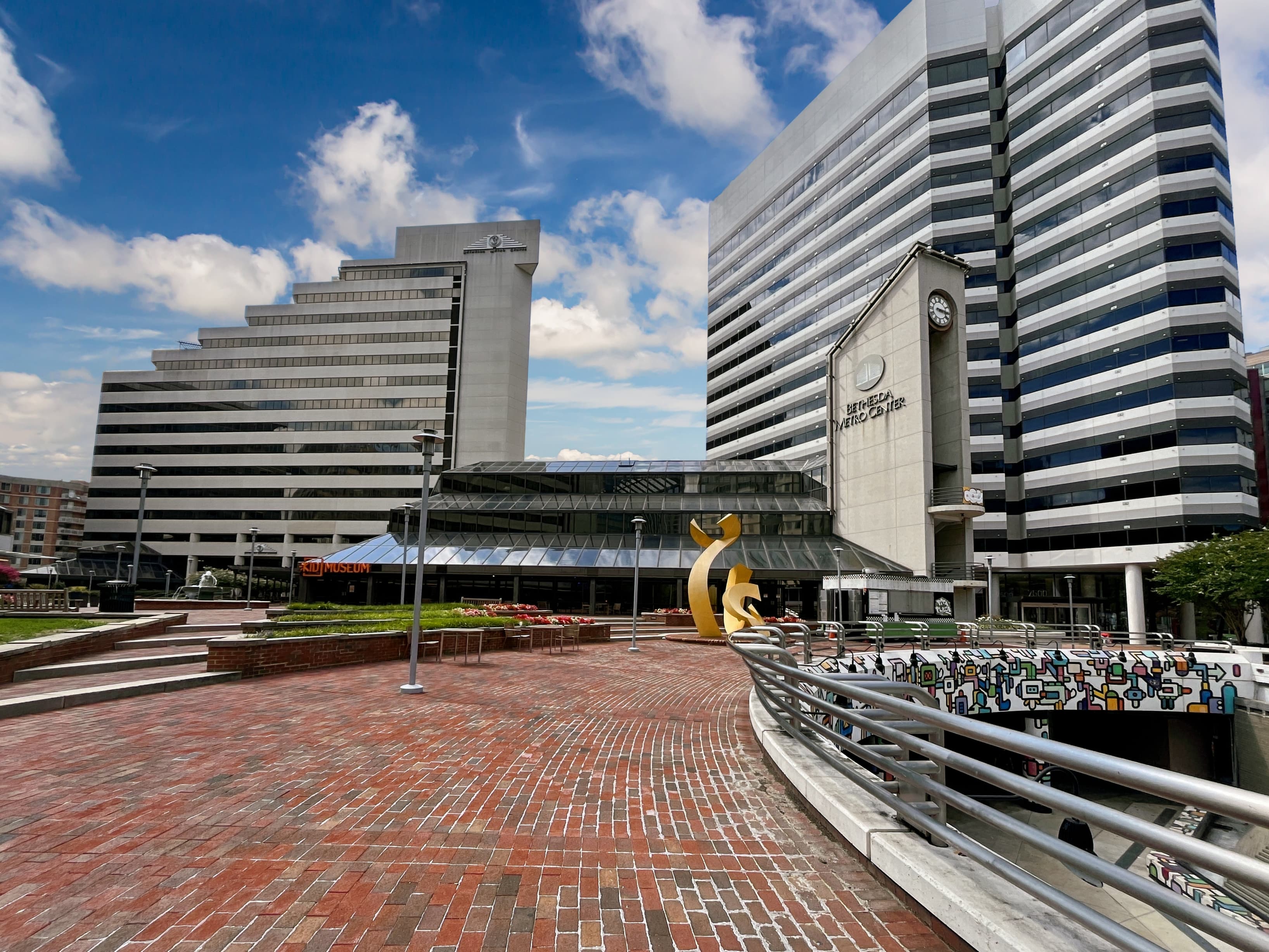 MD, Bethesda - Bethesda Metro image 14 MD, Bethesda - Bethesda Metro image 14