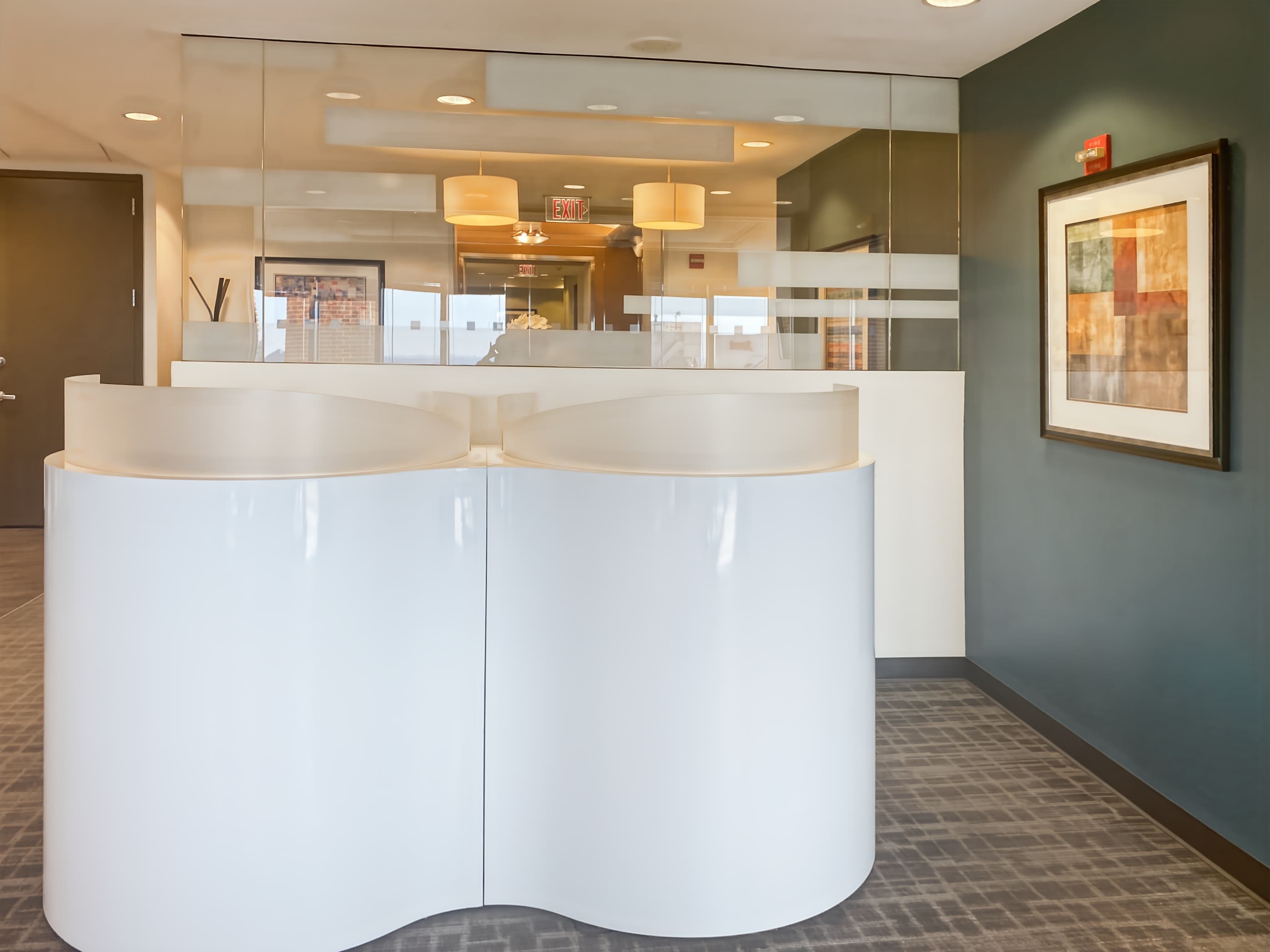 VA, Vienna - Towers Crescent image 1