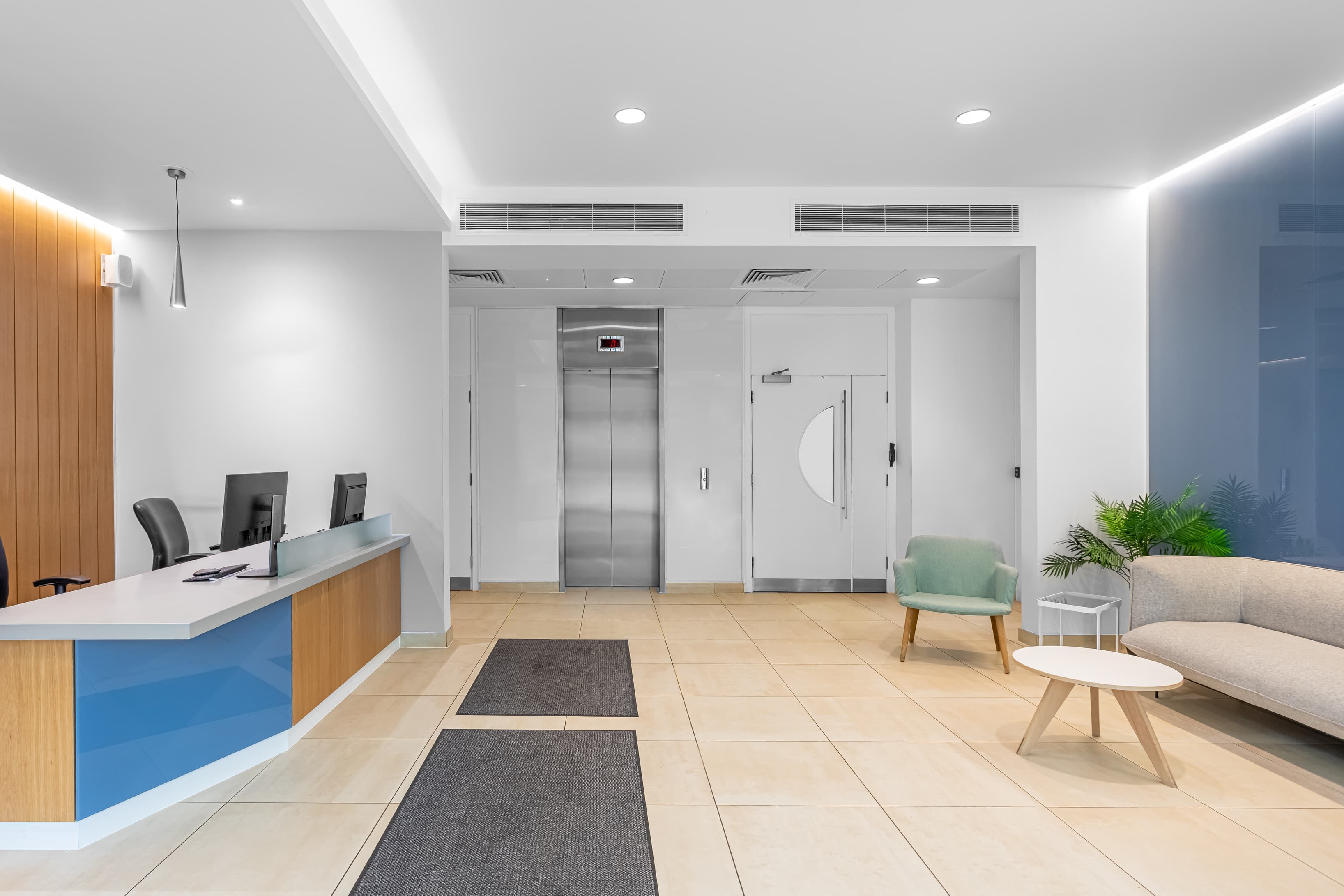 LEATHERHEAD, Kingston Road image 7