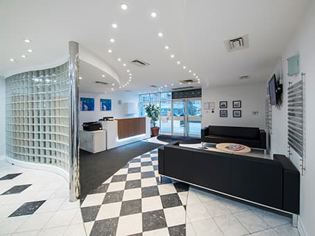 ST. ALBANS, Victoria Square image 2