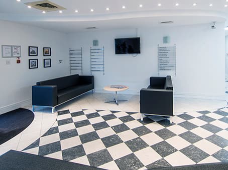 ST. ALBANS, Victoria Square image 6