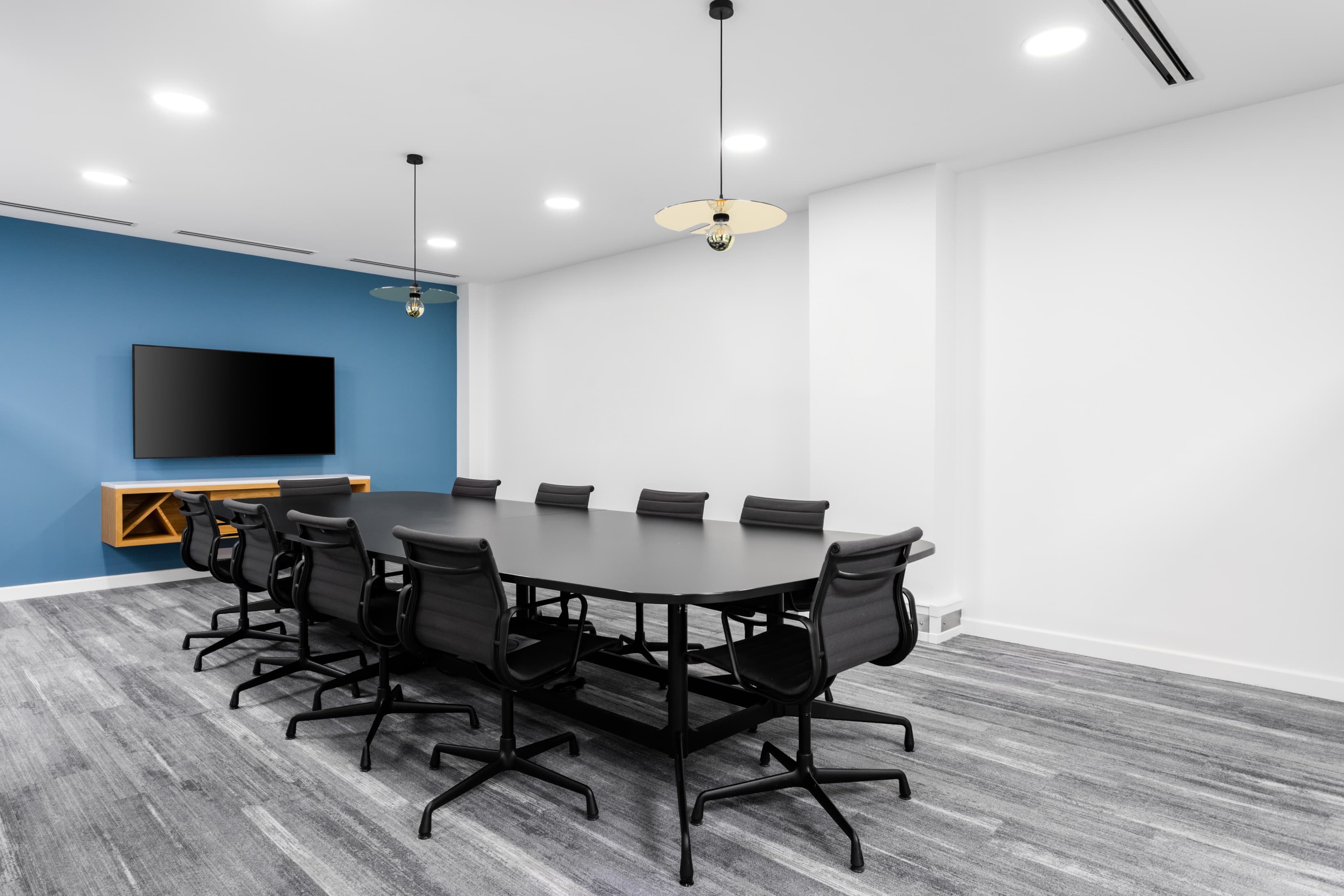 LONDON, Mayfair - Berkeley Square image 6