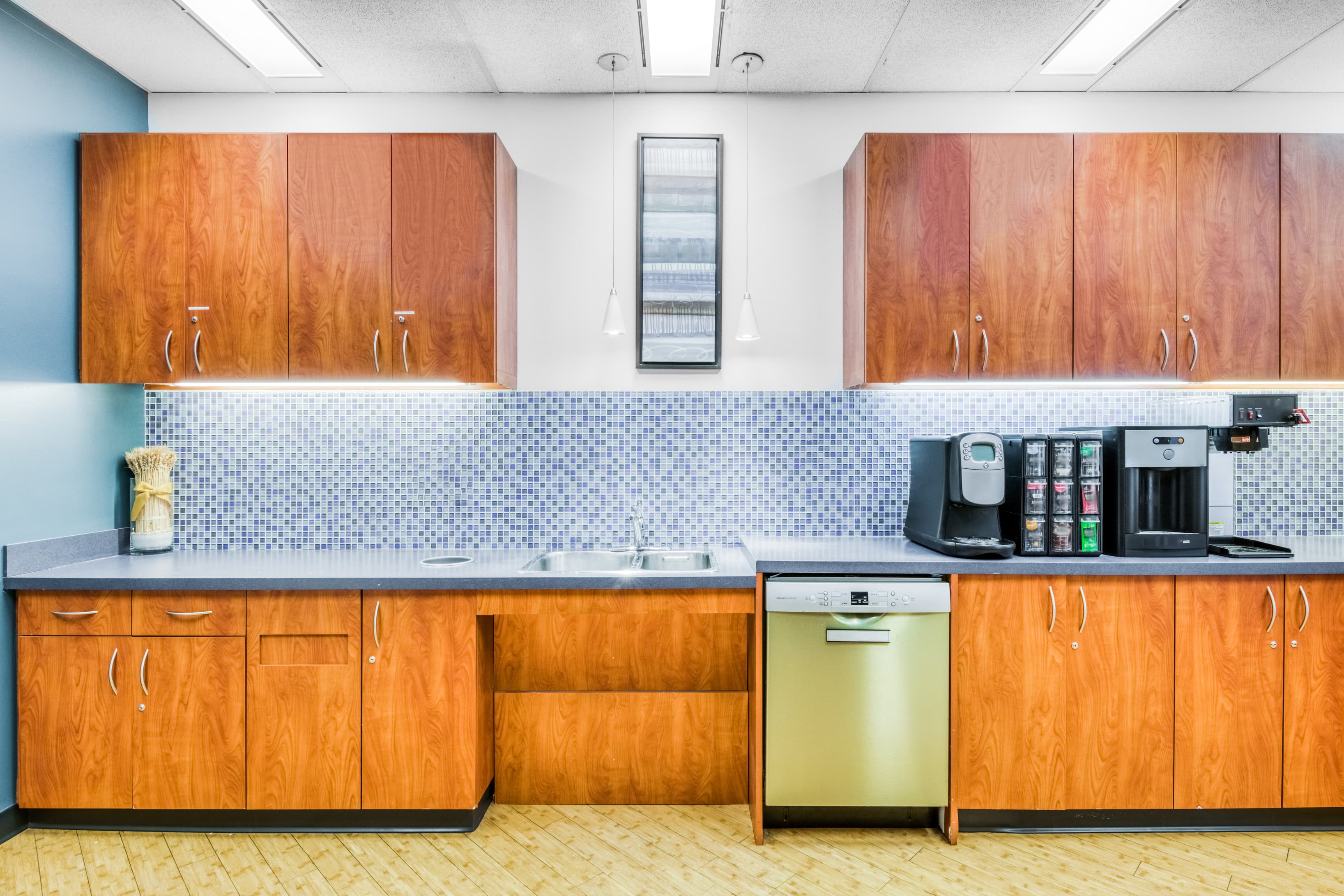 BC, Vancouver - Pacific Centre image 3