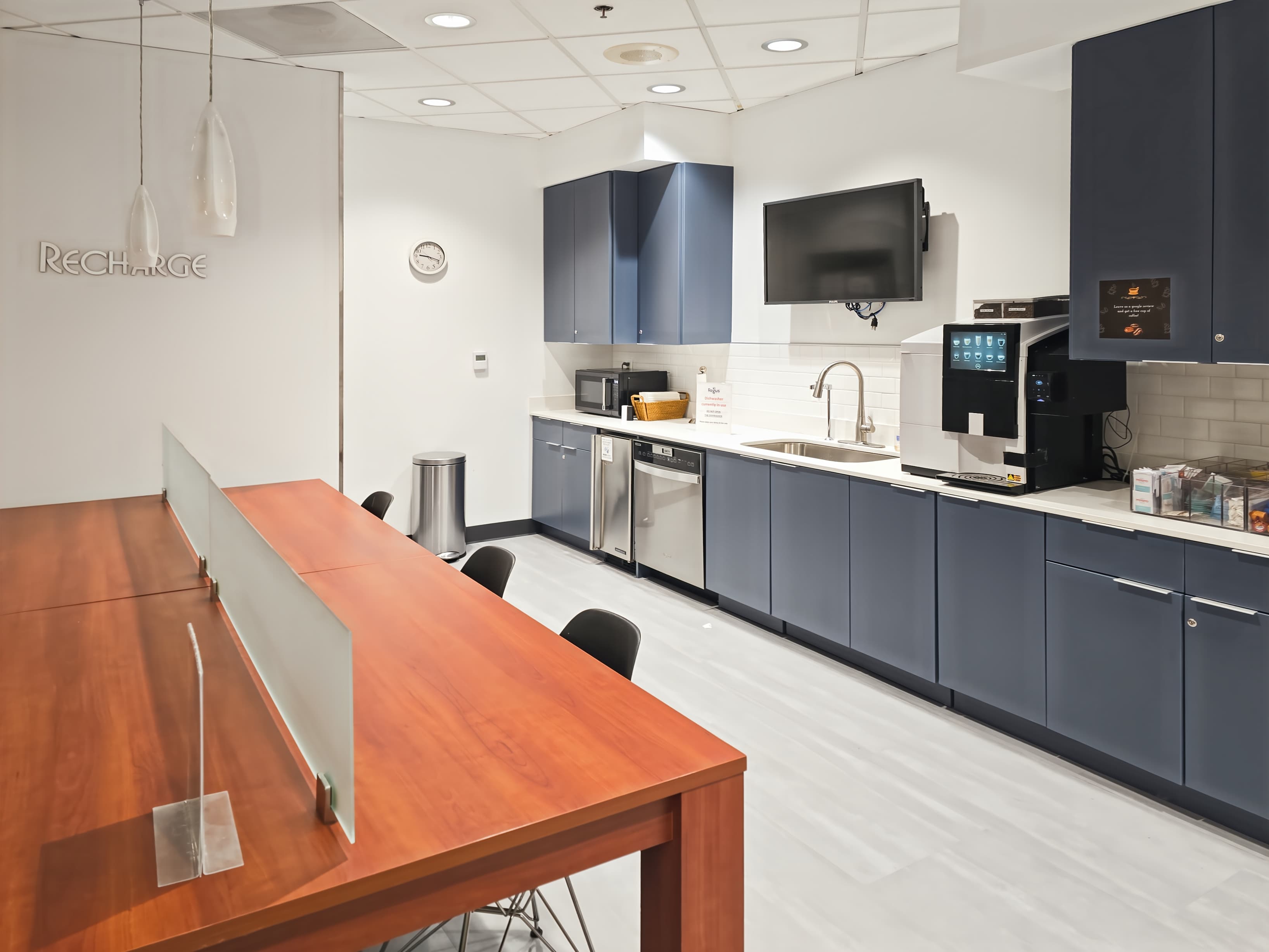 OR, Lake Oswego - Centerpointe image 2