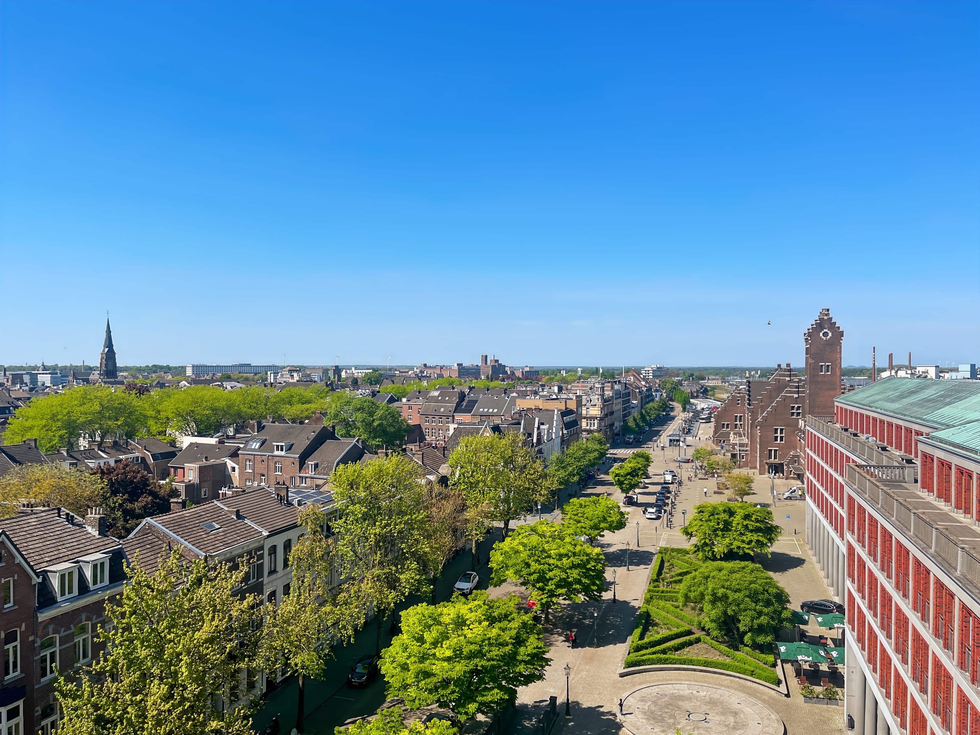 MAASTRICHT, City Centre image 1