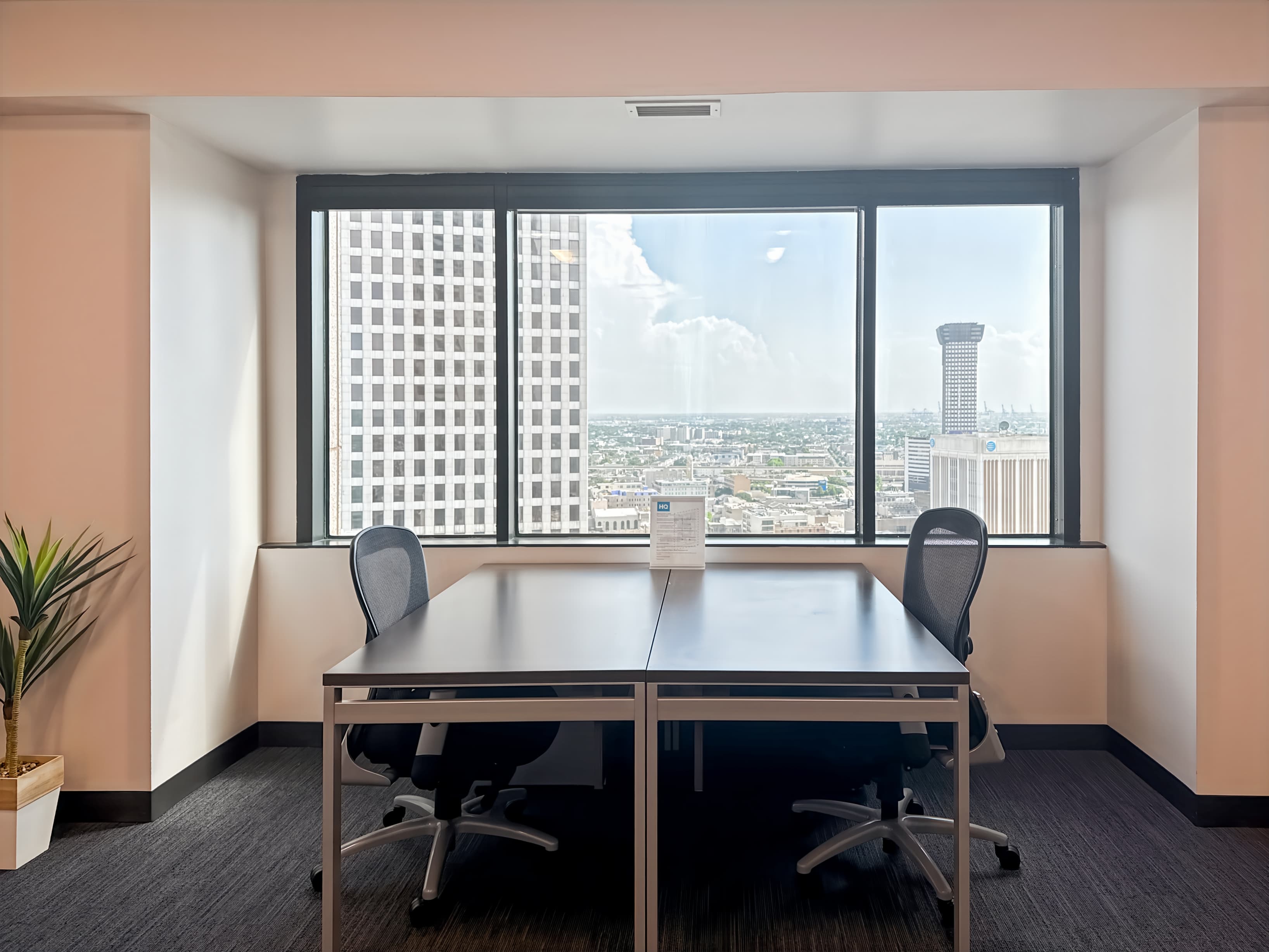 LA, New Orleans - Place St. Charles (HQ) image 9 LA, New Orleans - Place St. Charles (HQ) image 9