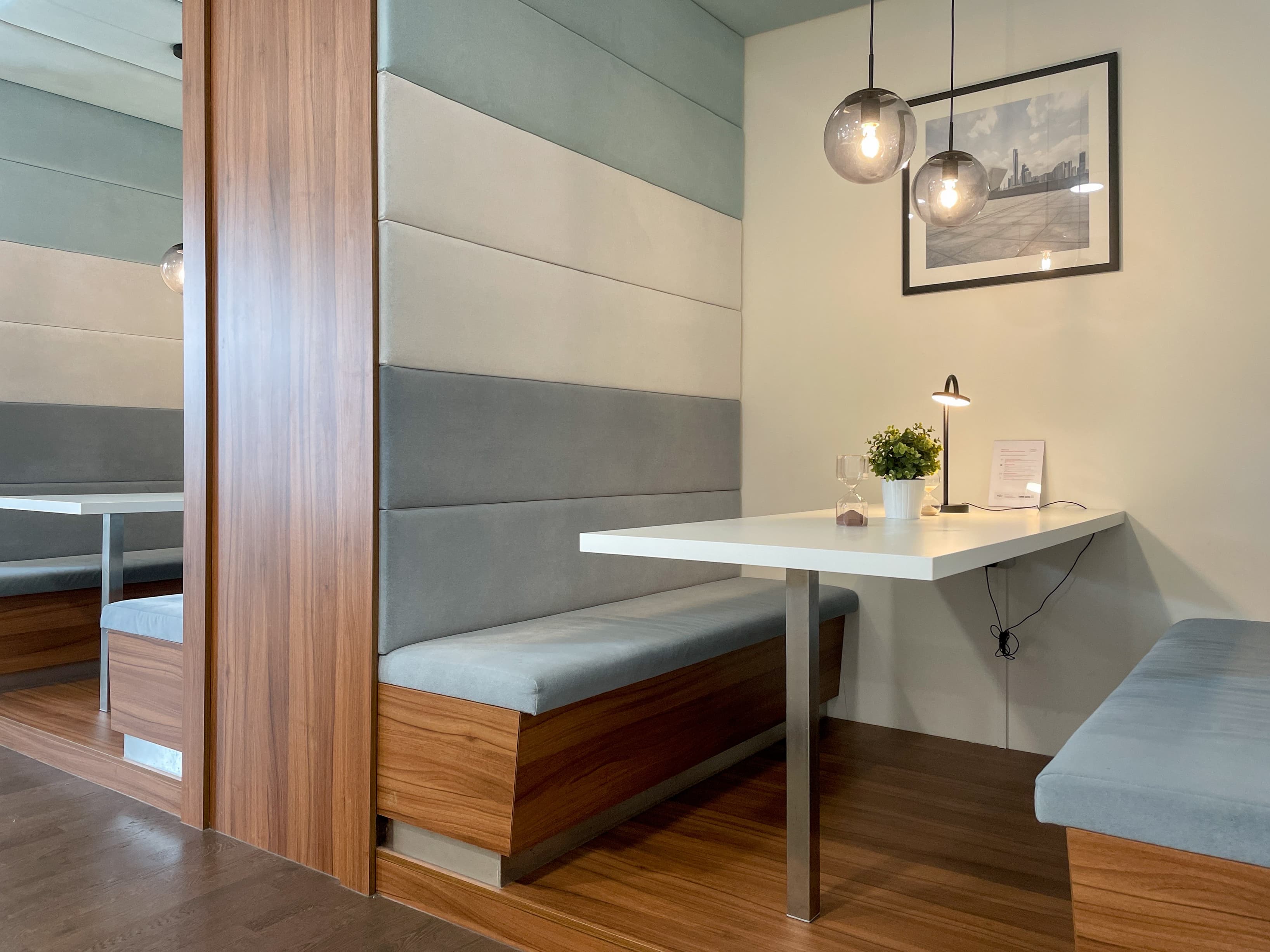 Den Bosch, Stationsplein image 11